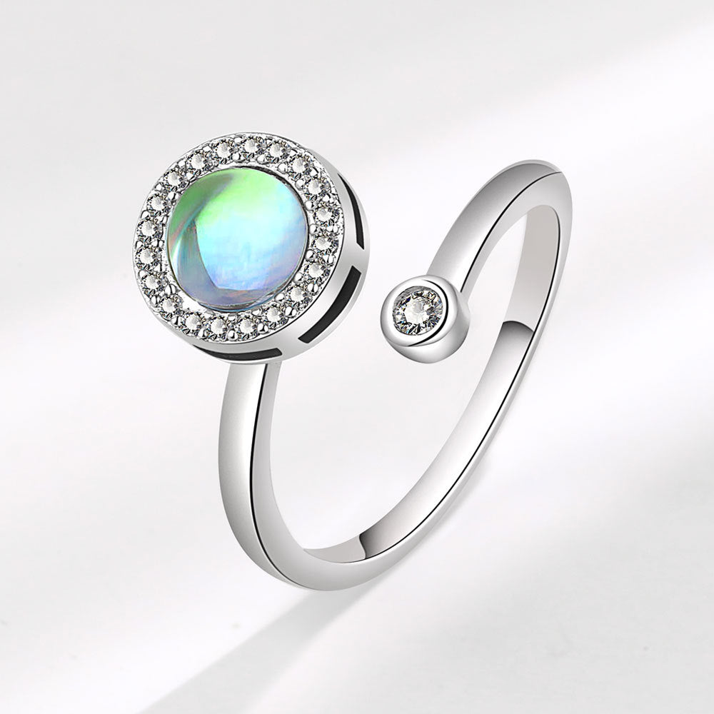 Chic fashionable Women's Ring