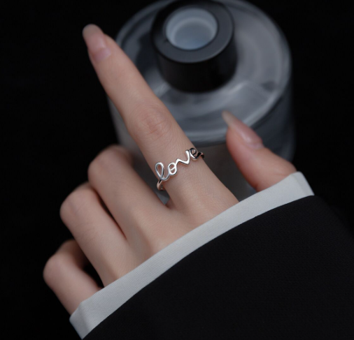 S925 Sterling Silver Heart-shaped LOVE Ring